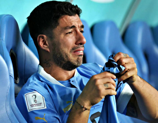 英雄联盟赔率-里程碑夜！AC米兰遗憾出局，荷甲清晨刷纪录，管理层满意，更衣室氛围转暖的简单介绍